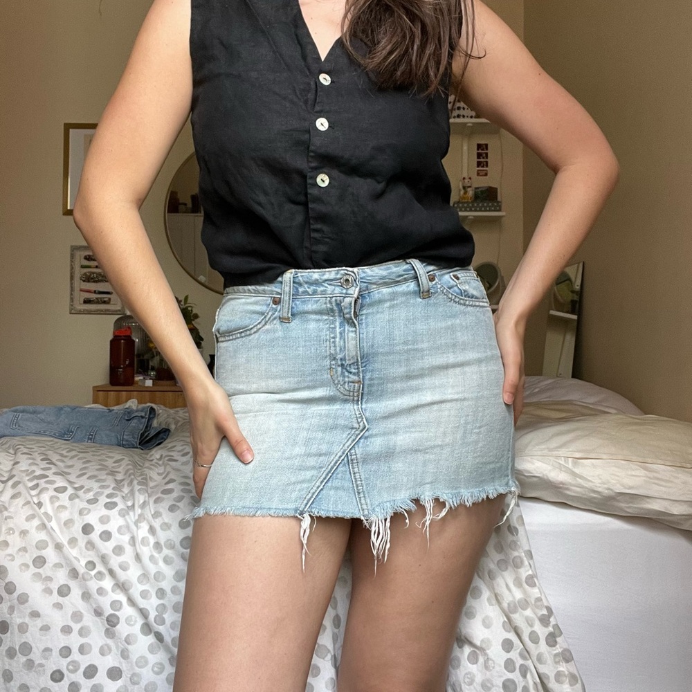 Light wash blue denim Gap mini skirt